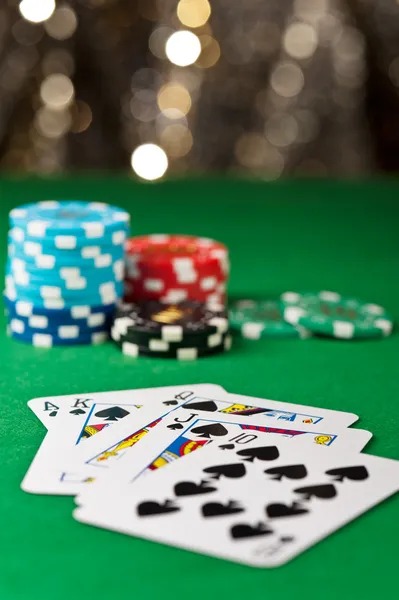 Community cards reveal sequence in halo138 Casino Hold'em